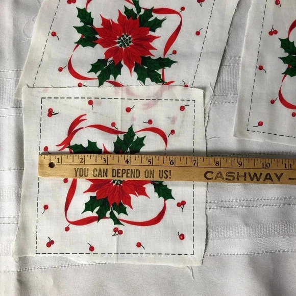 Vtg Holiday Cut and Sew Oven Mits and Pot Holders - Picture 6 of 7